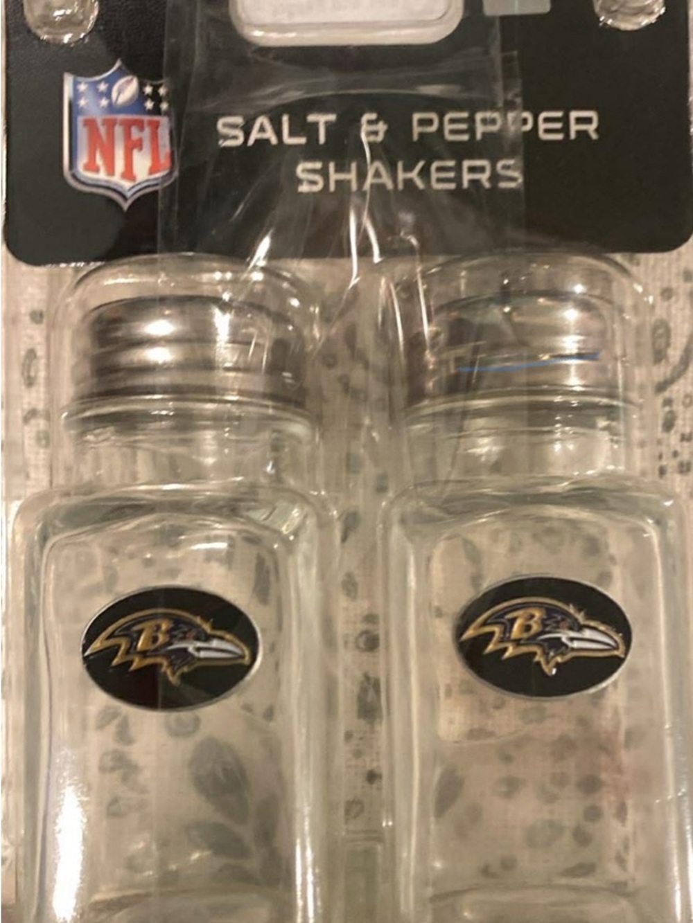 NFL Baltimore Ravens Clear Glass Salt & Pepper Shakers NEW IN PACKAGE